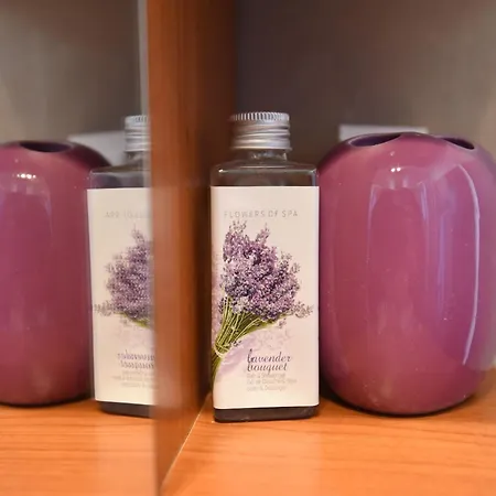 In Near The Sea * מסלניקה