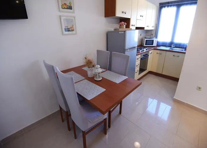Apartment In Near The Sea