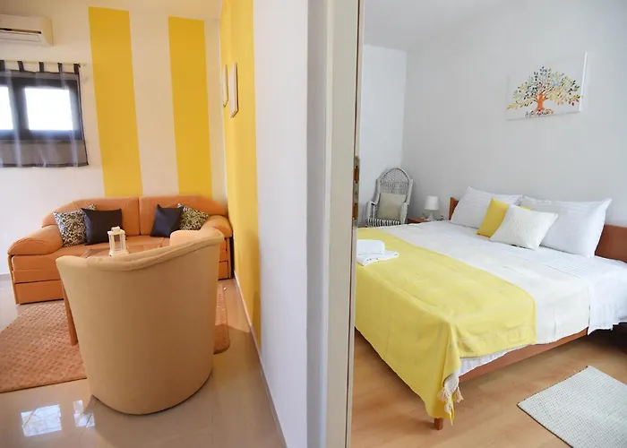 Apartment In Near The Sea Maslenica